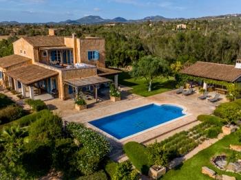 Villa Los Almendros